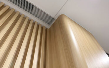 What factors should be considered when purchasing metal laminated boards?